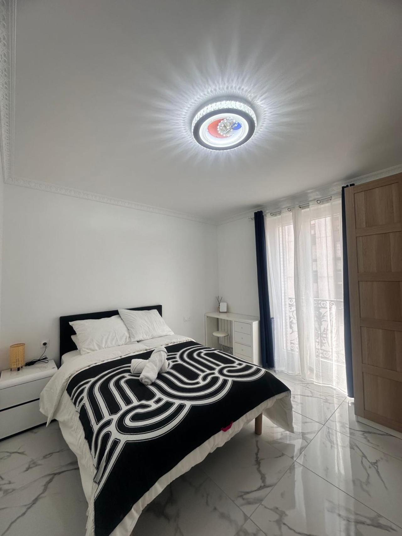 Superbe Appartement Renove Au Coeur De La Capitale Paris Bagian luar foto